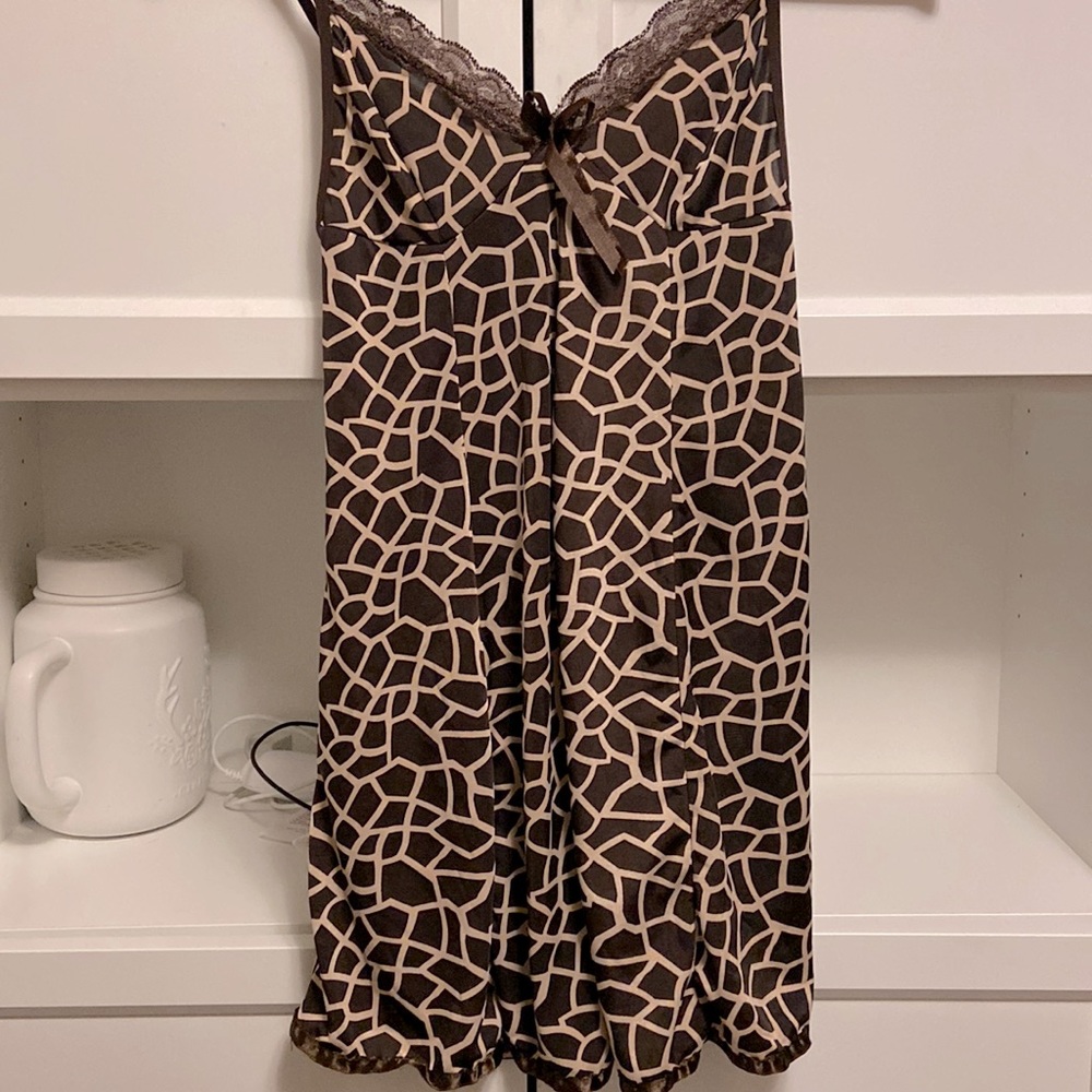 Geometric print lingerie.